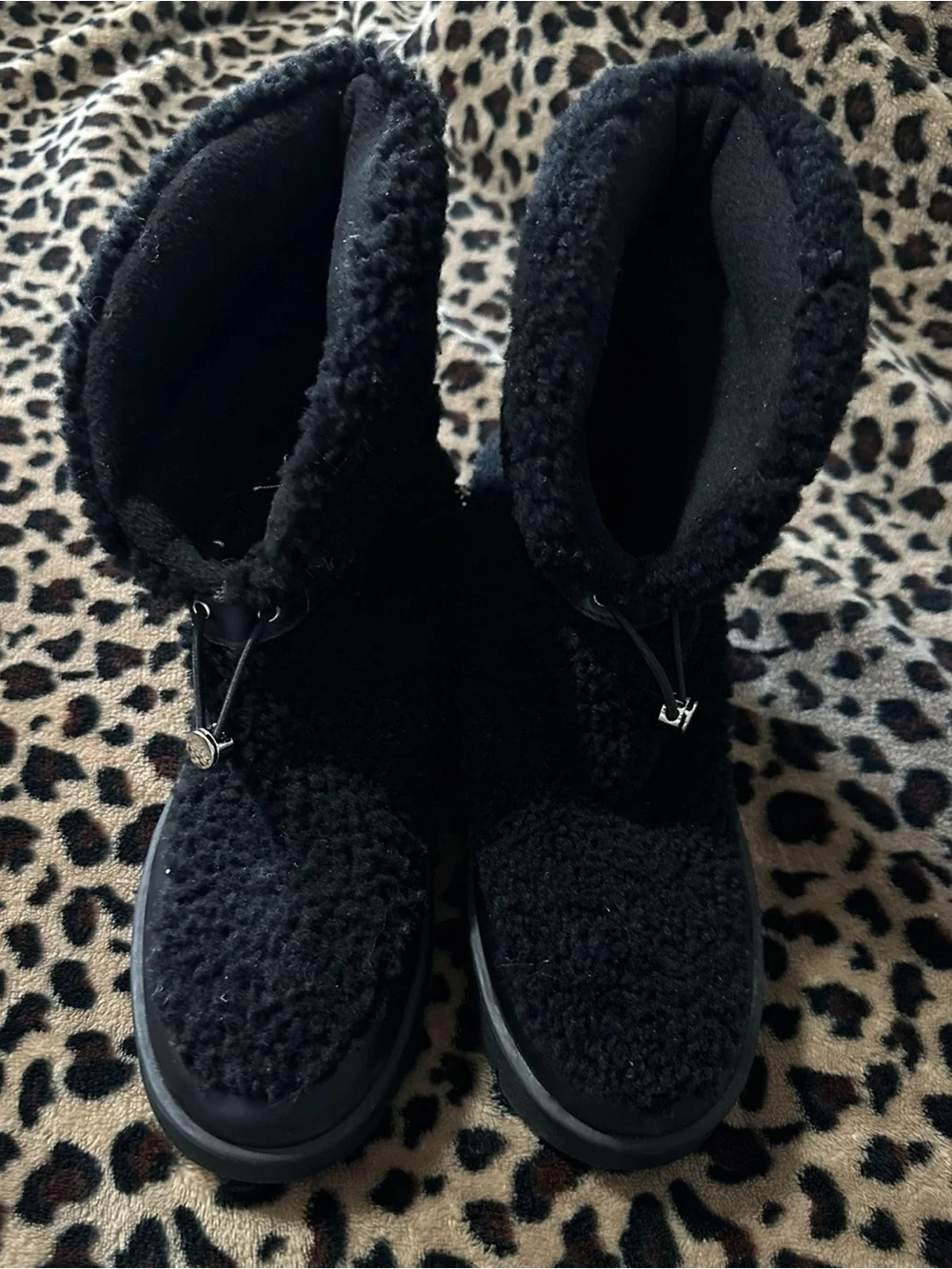 NEW MARC FISHER LTD KAMURYN COZY DRAWSTRING BOOTIES IN BLACK